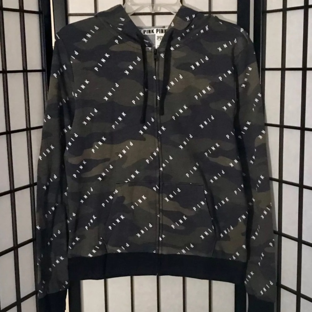 VSPINK ALL-OVER-LOGO CAMO HTF NEW* LRG FULL ZIP